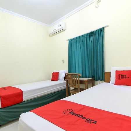 Reddoorz Near Rumah Sakit Condong Catur Maguwo Kültér fotó