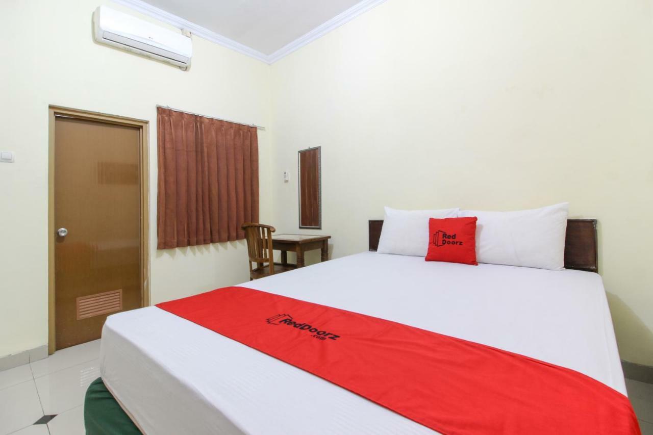 Reddoorz Near Rumah Sakit Condong Catur Maguwo Kültér fotó