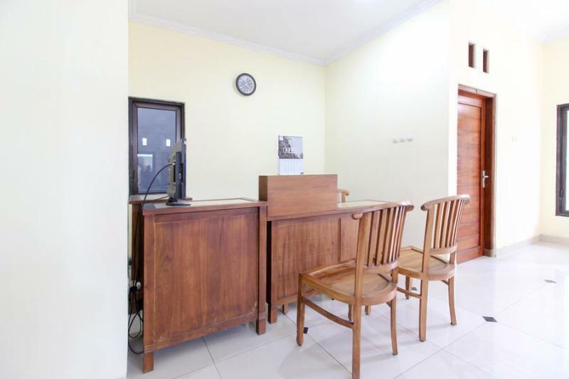 Reddoorz Near Rumah Sakit Condong Catur Maguwo Kültér fotó